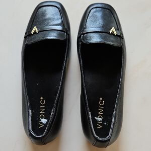 Vionic Black Leather Loafers